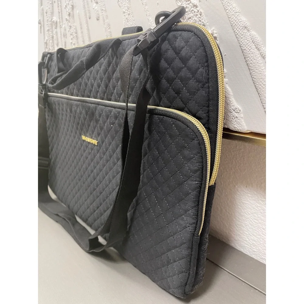 Bagsmart quilted laptop